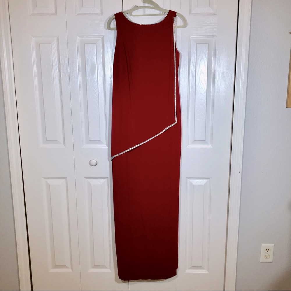Marine Rhinestone detailed evening gown